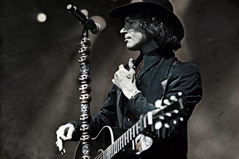 burberry cantante|enrique bunbury singer.